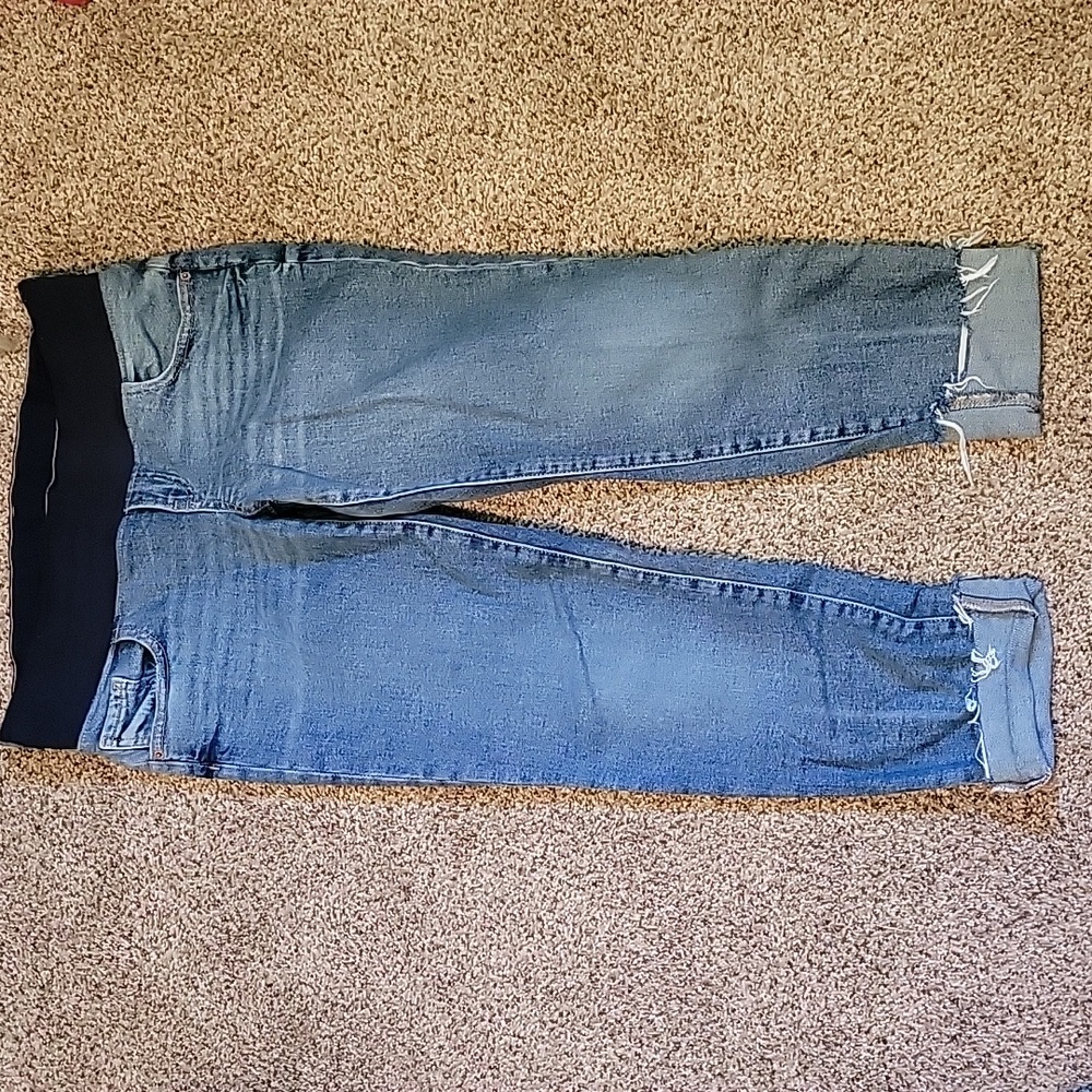 Old Navy Maternity Capris